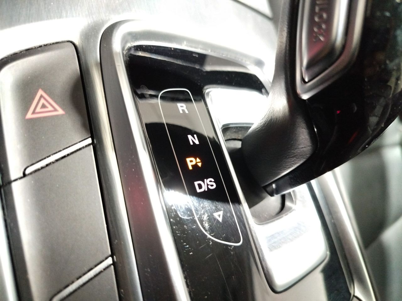 Foto MG HS 12
