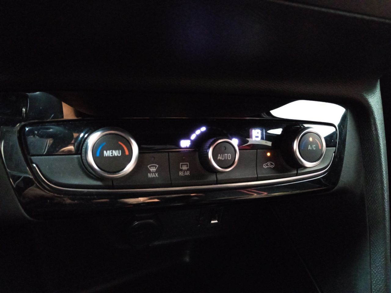 Foto Opel Corsa 18