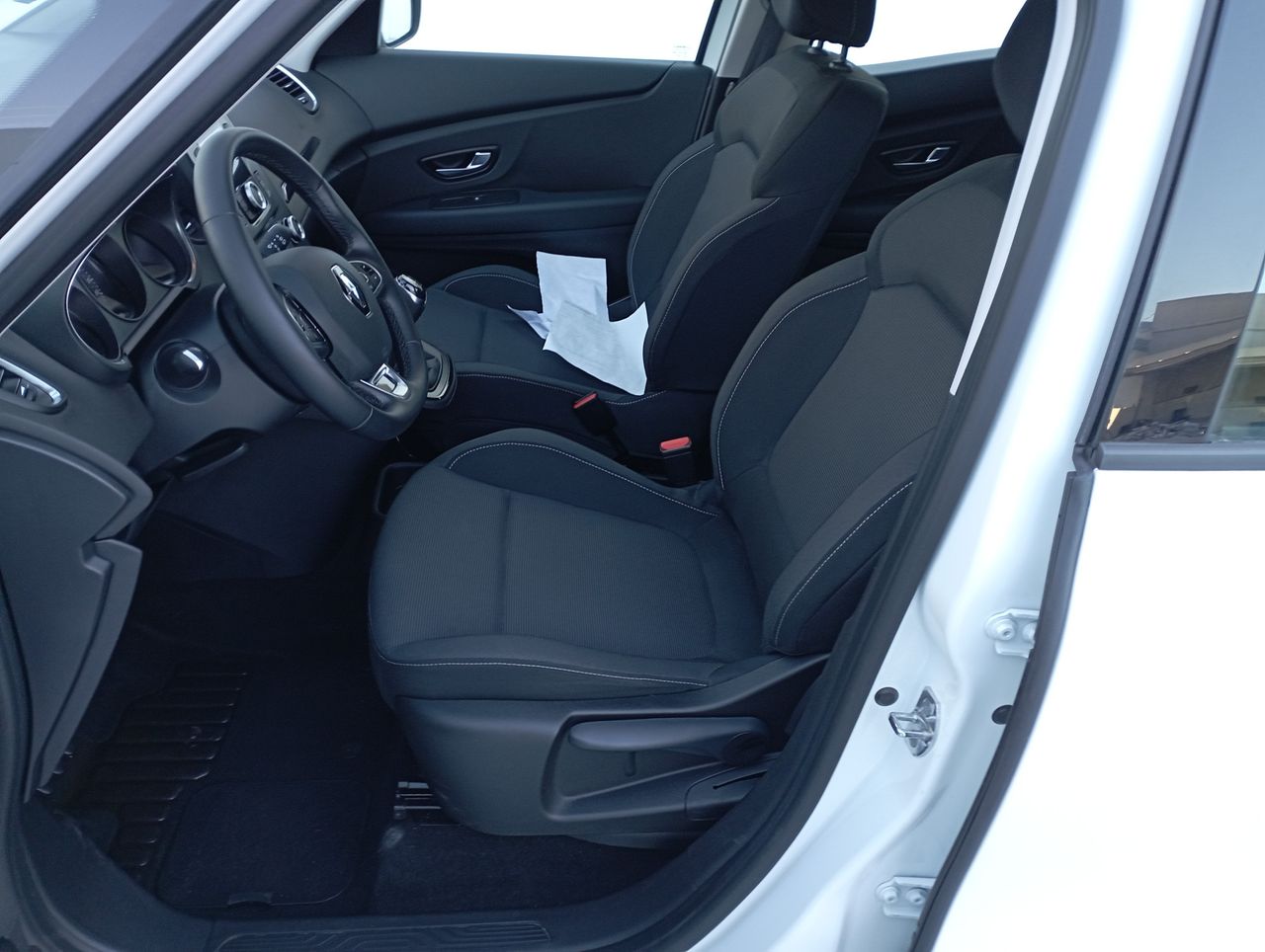 Foto Renault Scénic 8