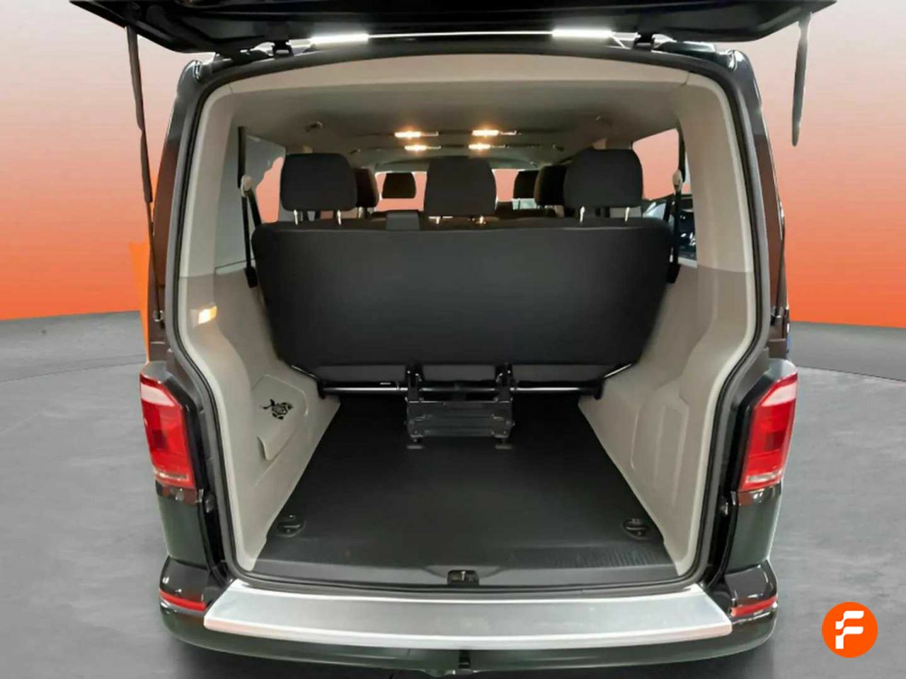 Foto Volkswagen Caravelle 17