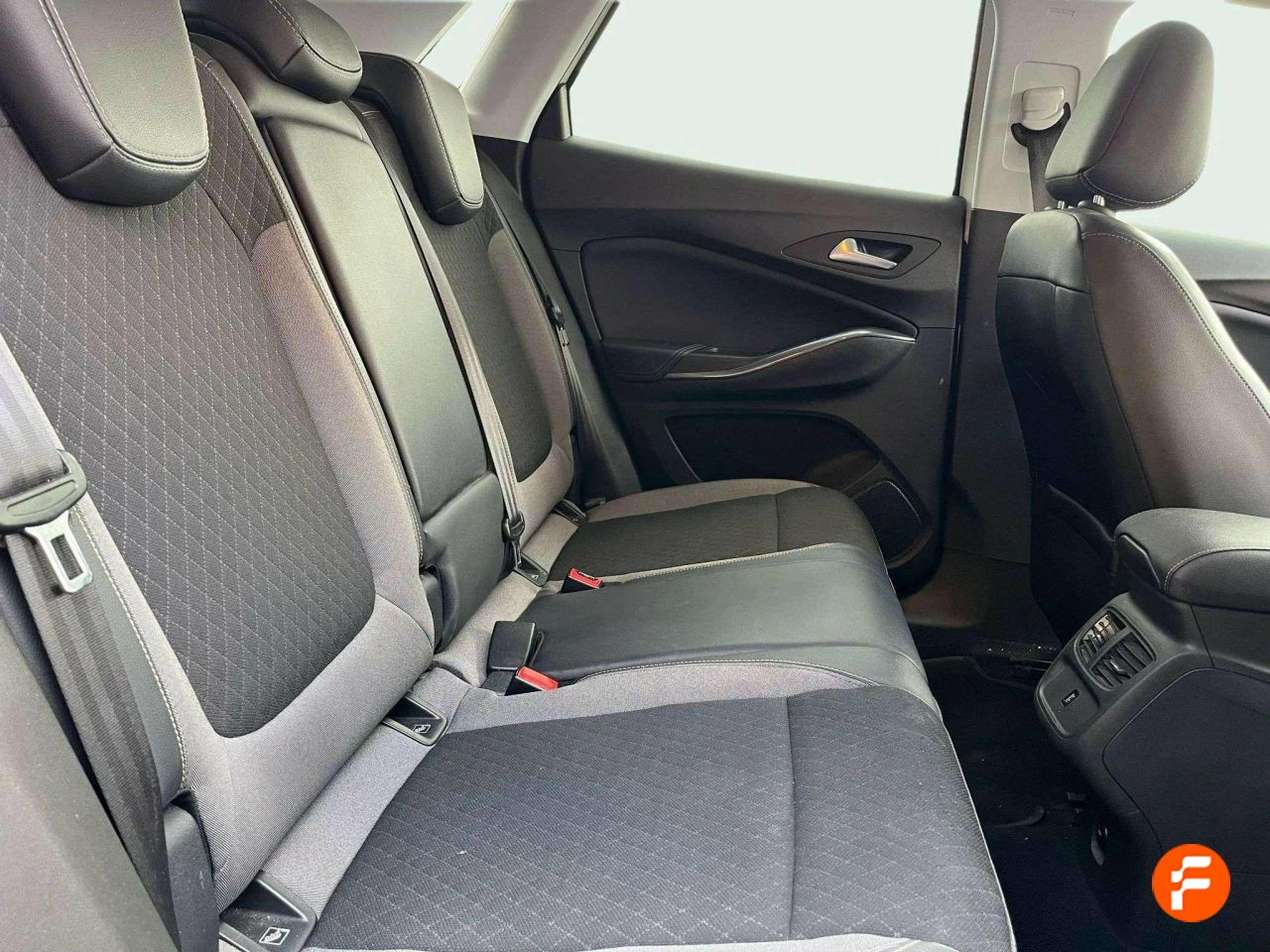 Foto Opel Grandland X 16