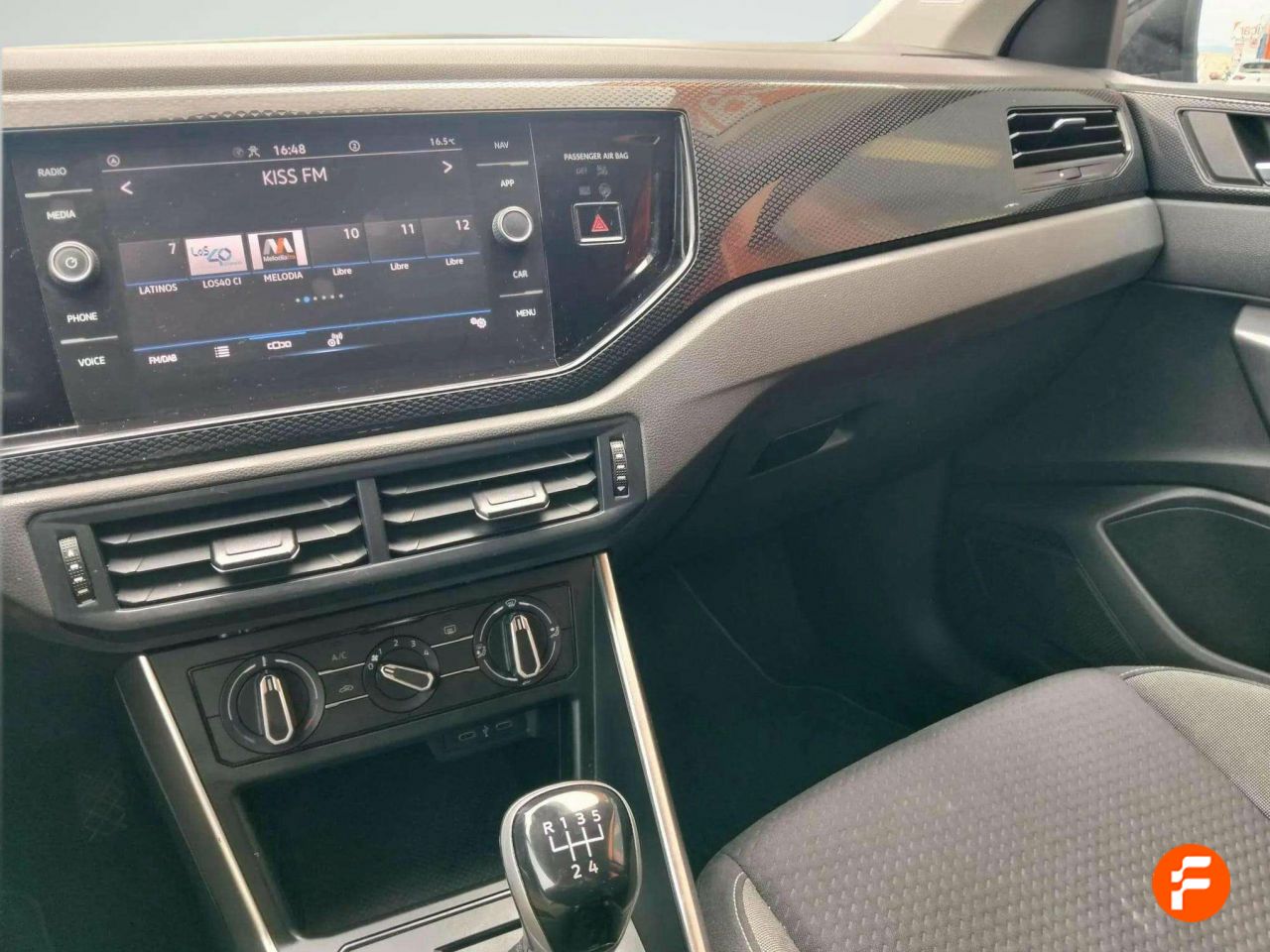 Foto Volkswagen Polo 16