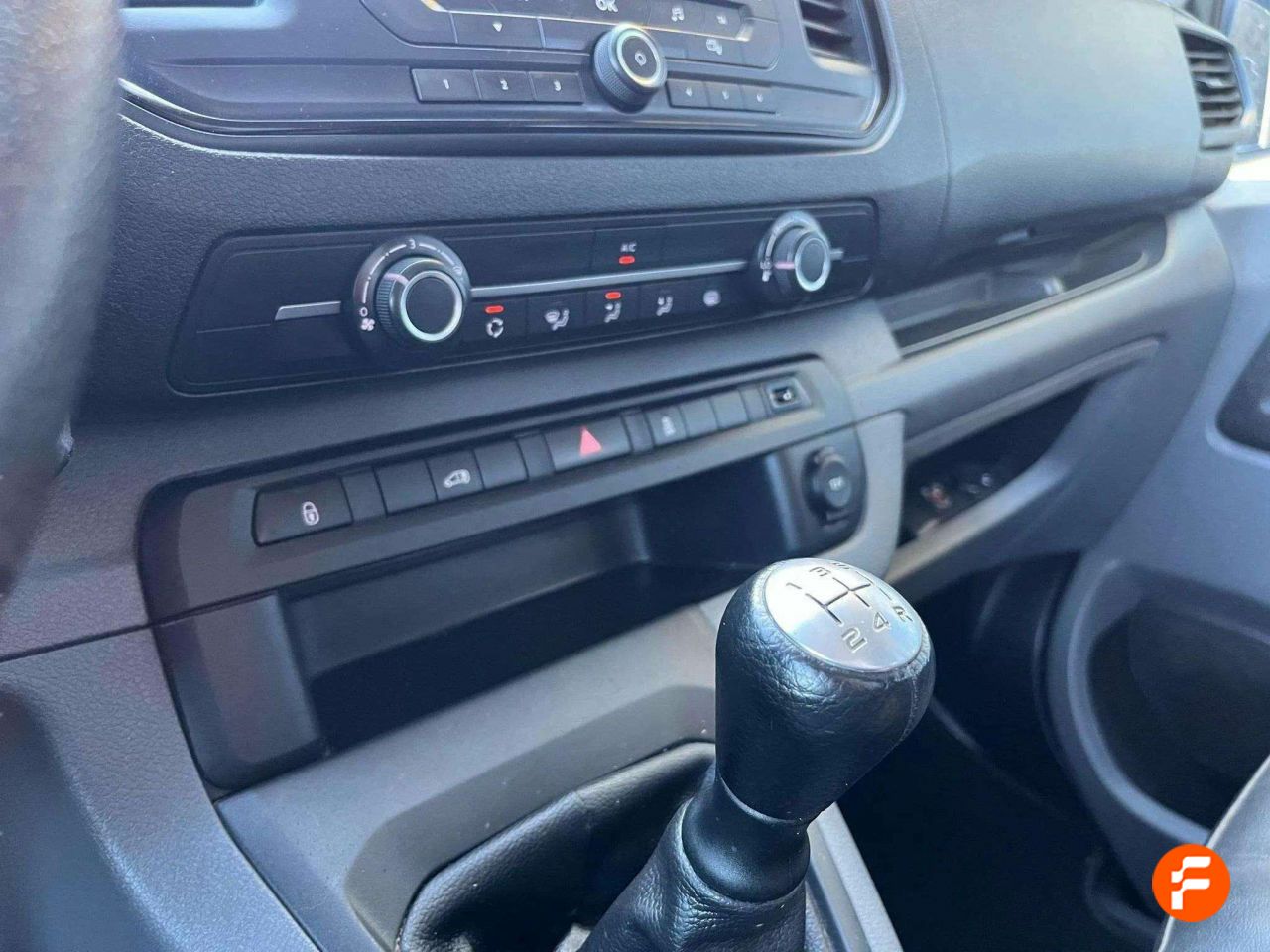 Foto Peugeot Expert 15