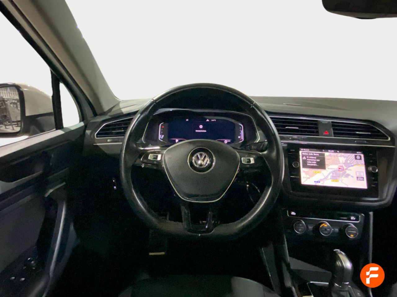 Foto Volkswagen Tiguan 16