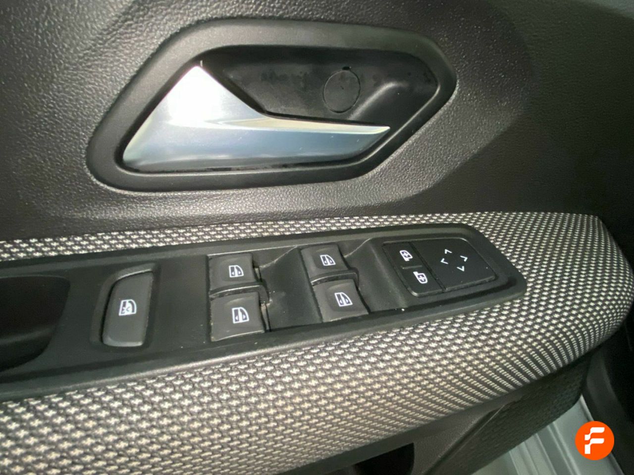 Foto Dacia Sandero 24