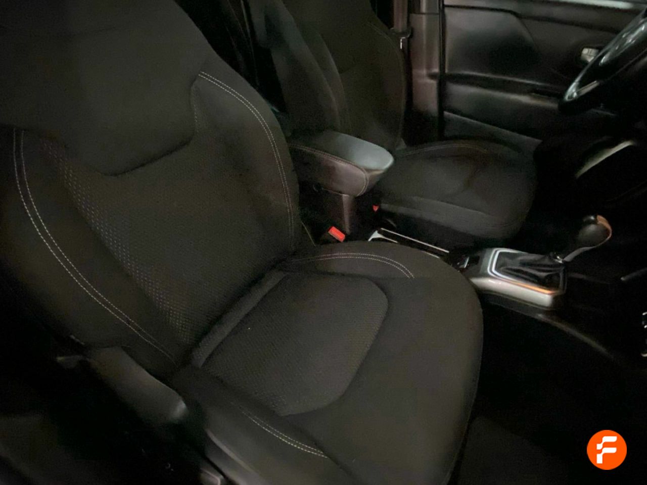 Foto Jeep Renegade 17