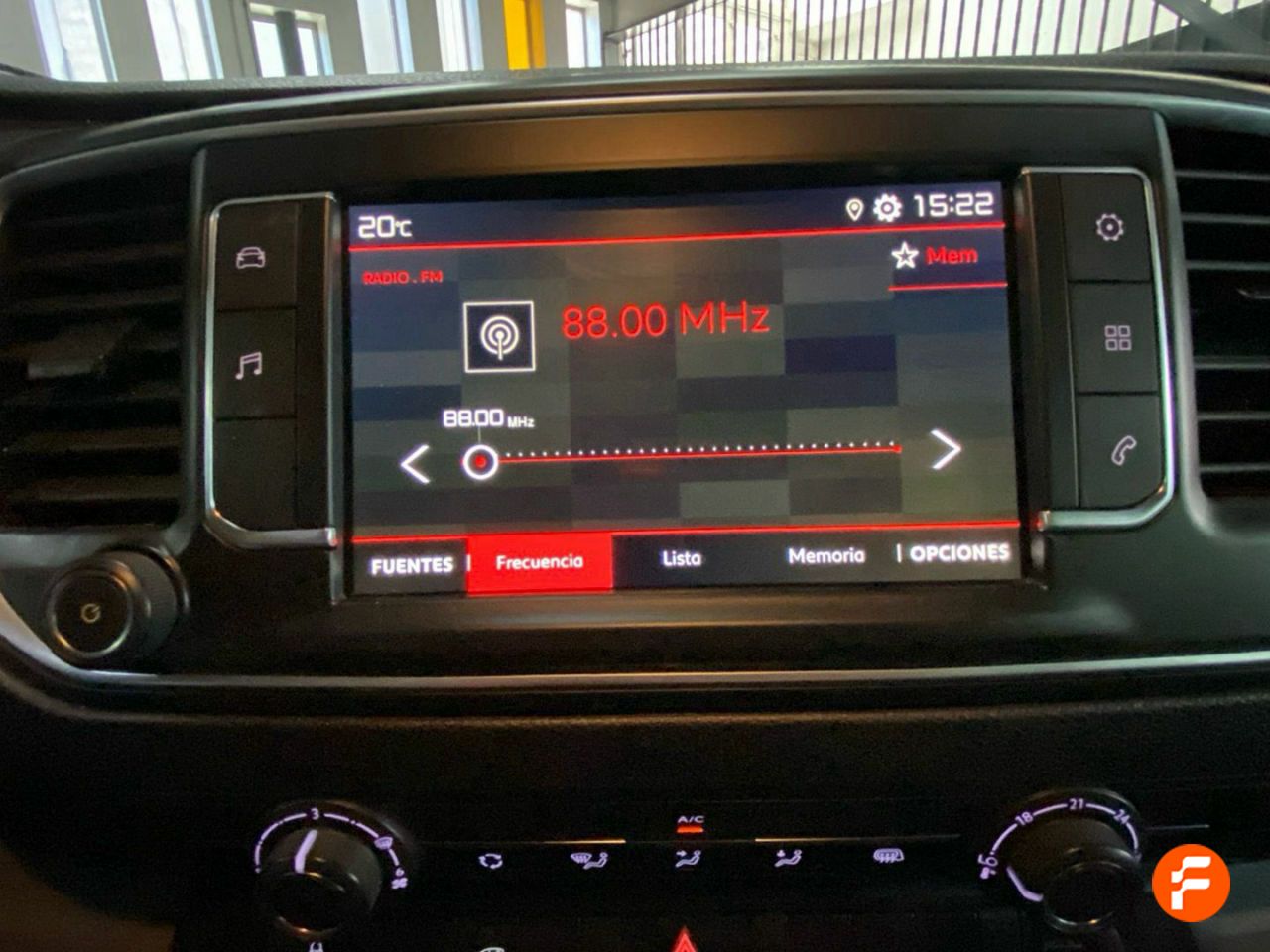 Foto Citroën Jumpy 14