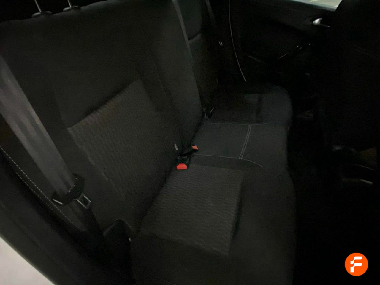 Foto Peugeot 208 17