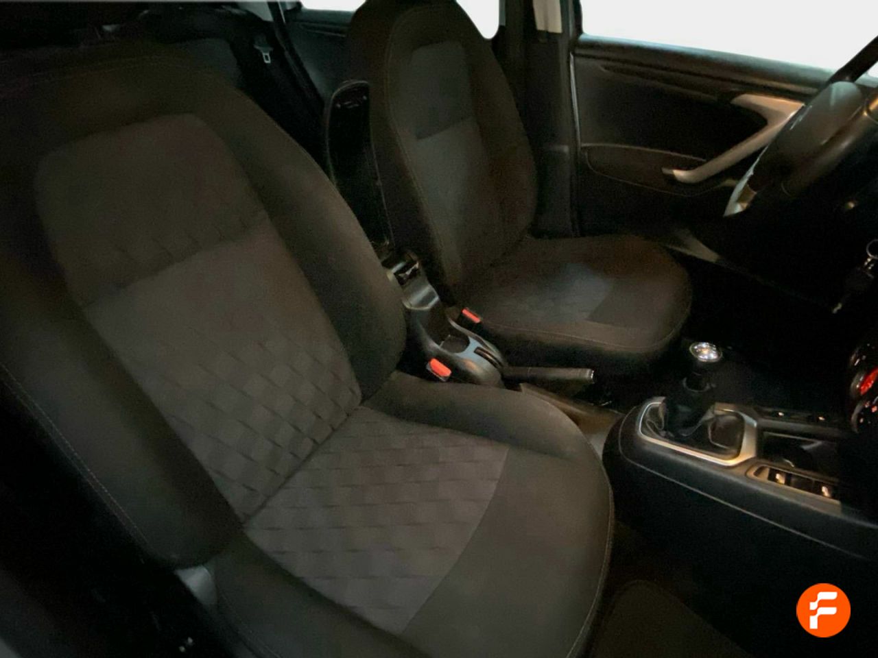 Foto Citroën C-Elysèe 16
