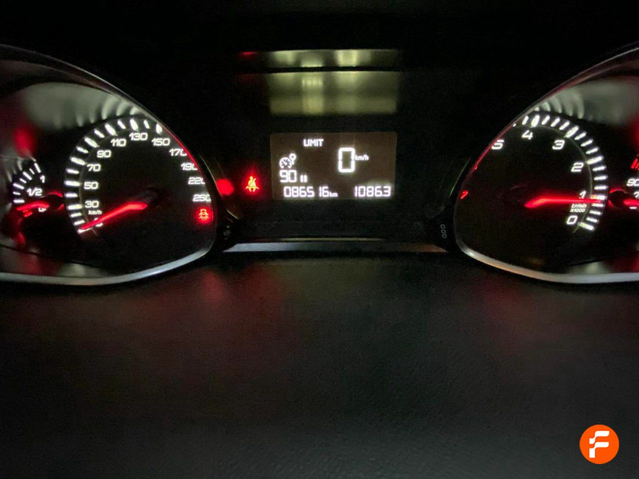 Foto Peugeot 308 8