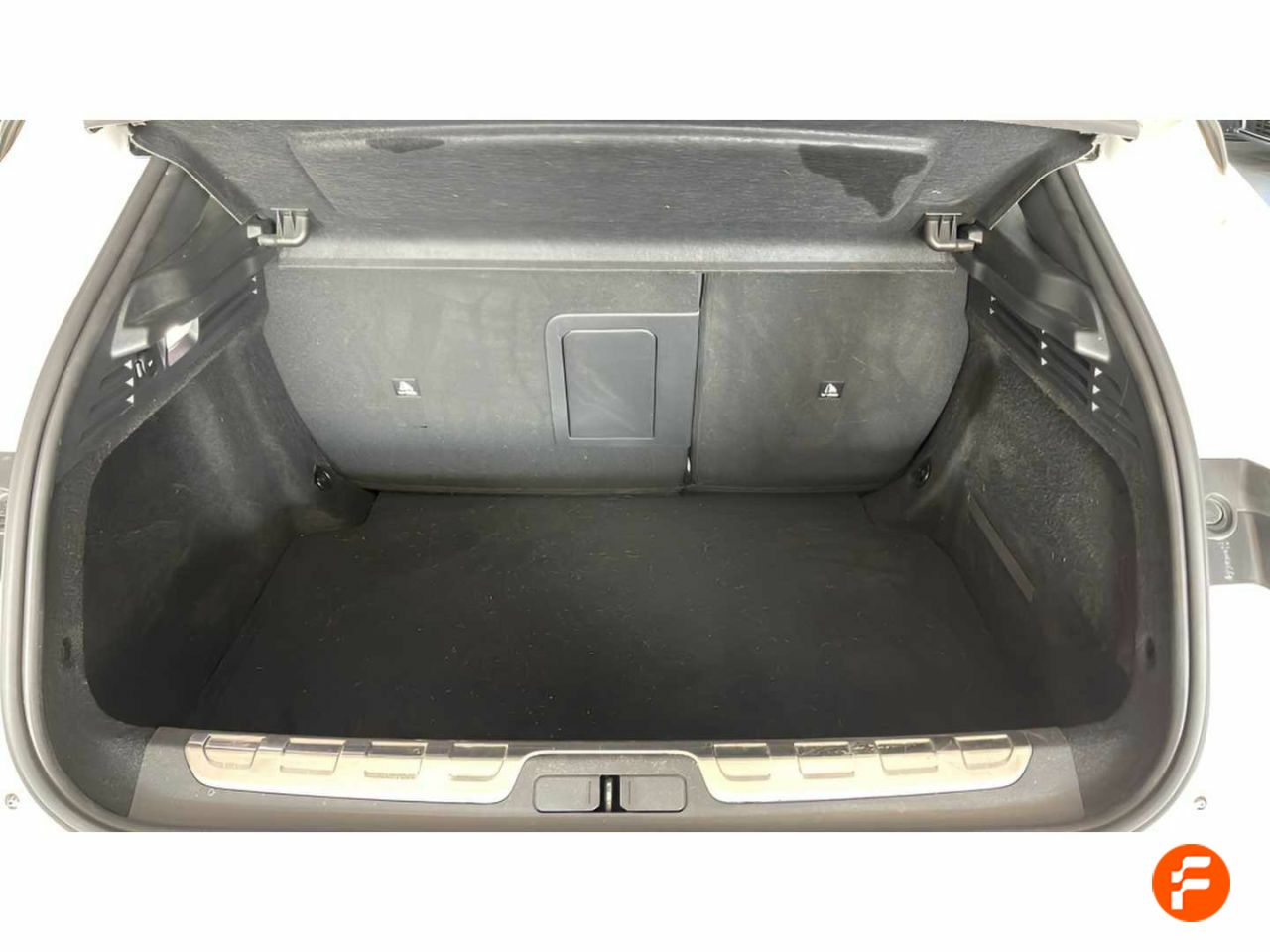 Foto DS Automobiles DS 4 17