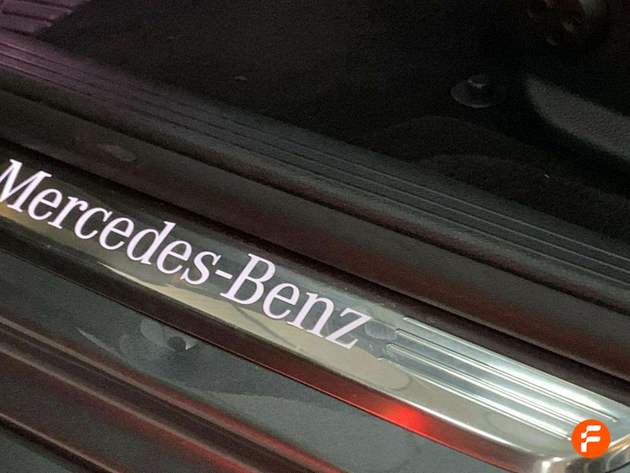 Foto Mercedes-Benz Clase E 30