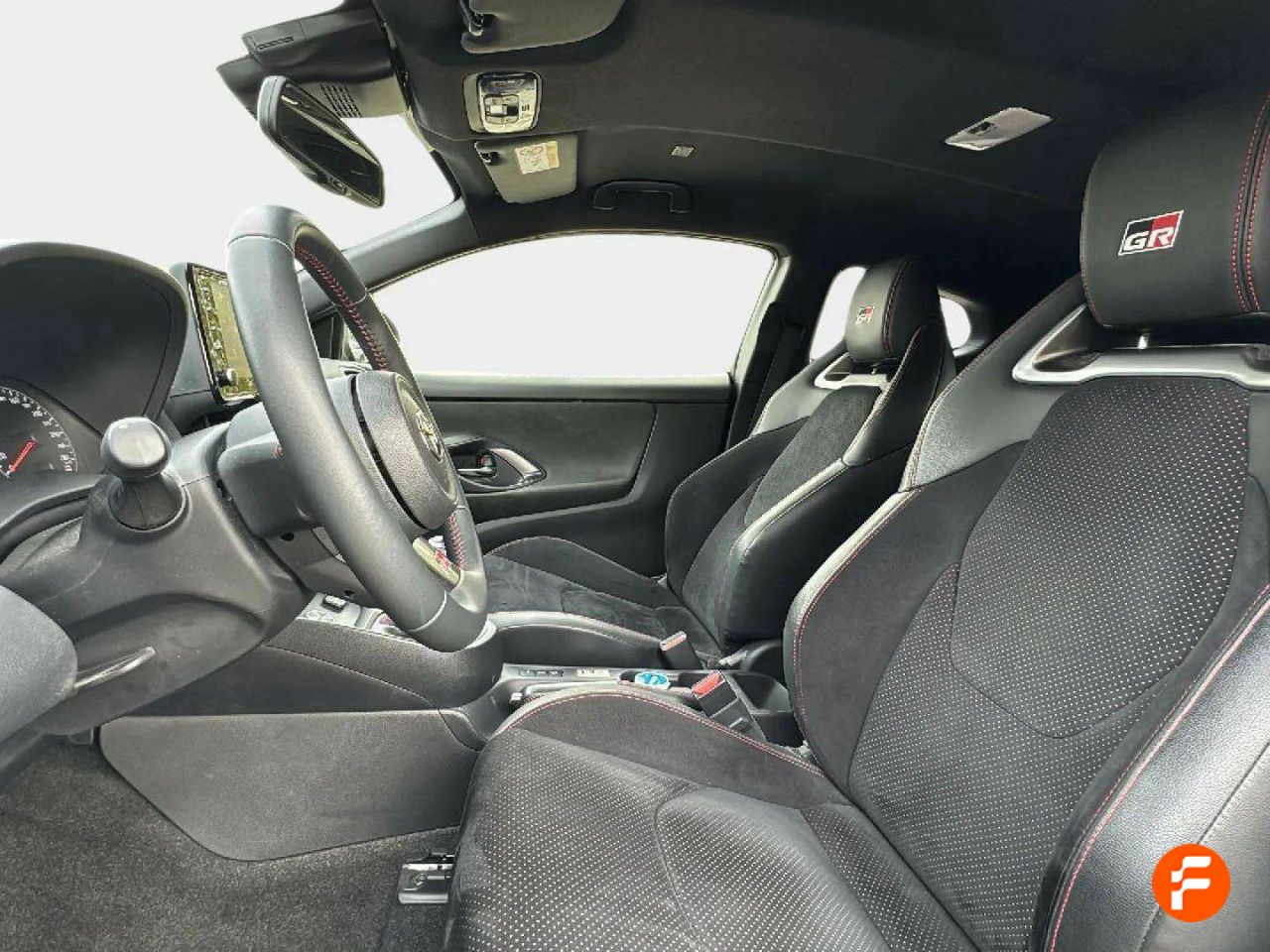 Foto Toyota Yaris 13