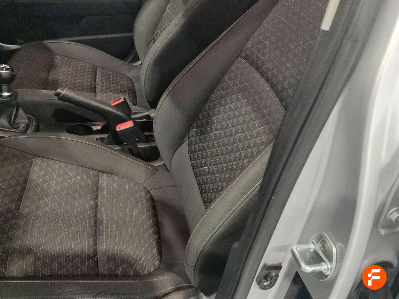Foto Kia Rio 12