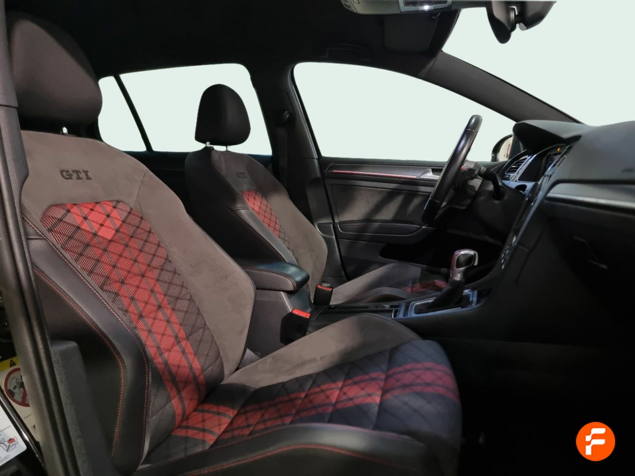 Foto Volkswagen Golf 12