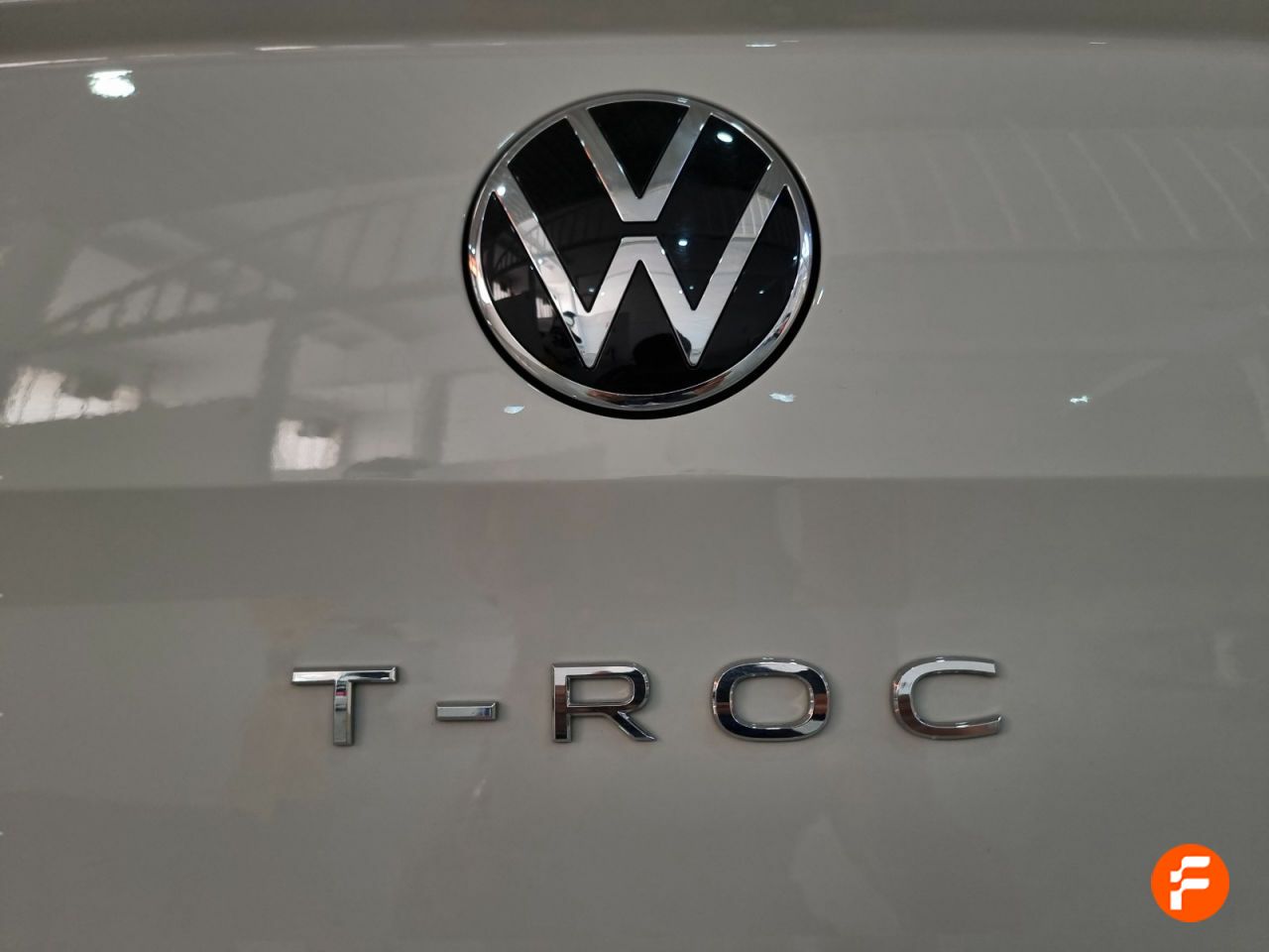 Foto Volkswagen T-Roc 18
