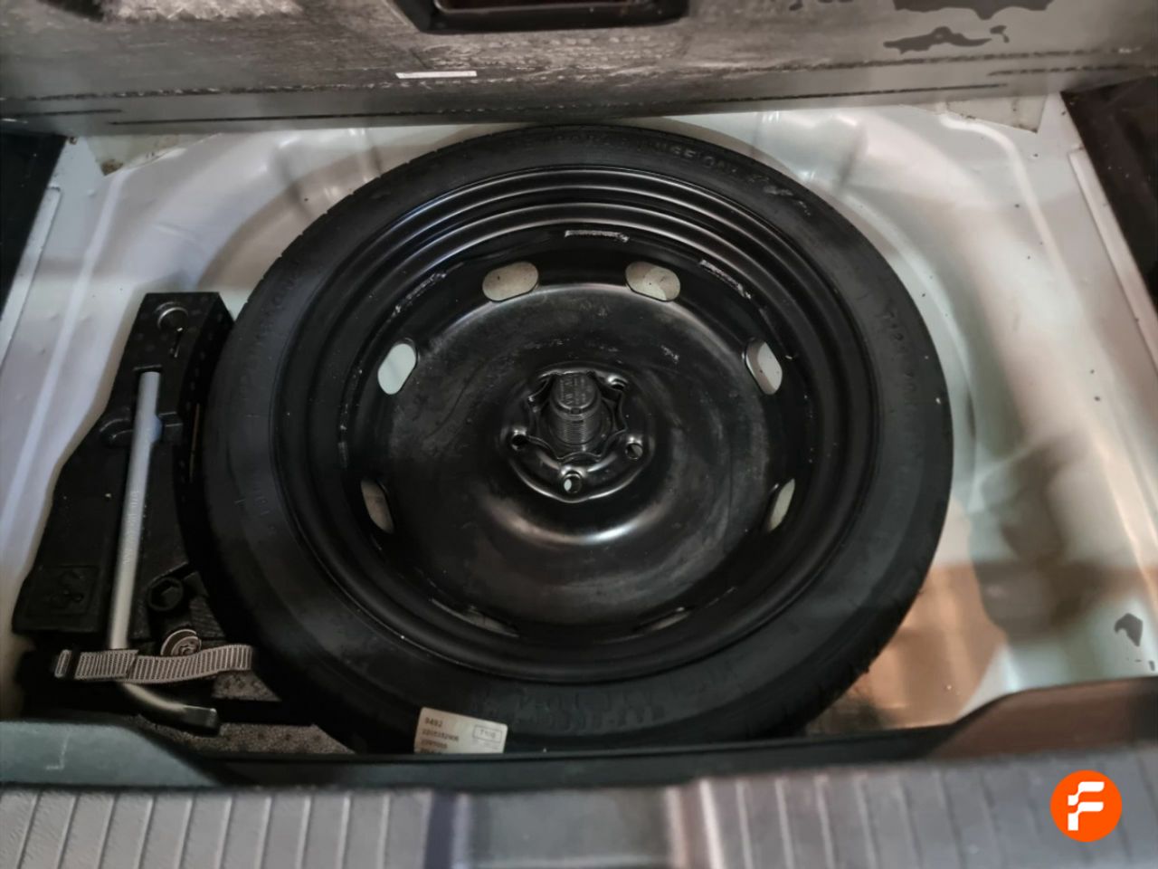 Foto Volkswagen T-Roc 24