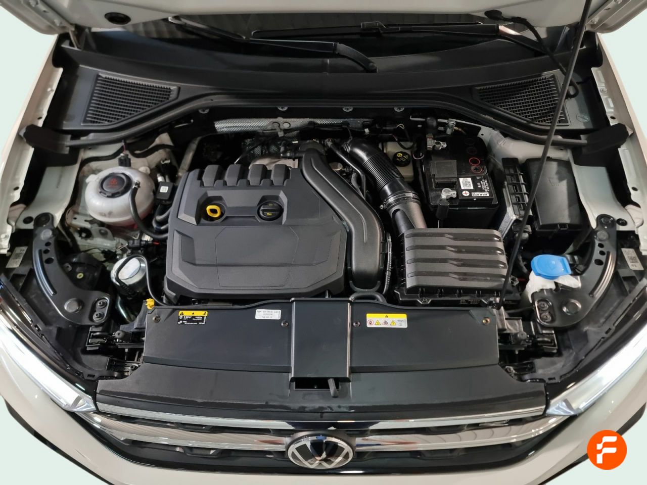 Foto Volkswagen T-Roc 25