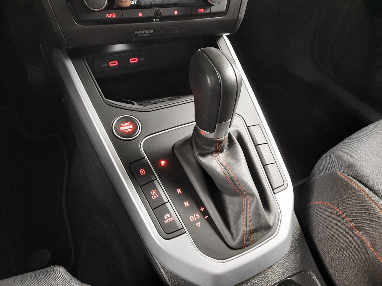Foto Seat Arona 17