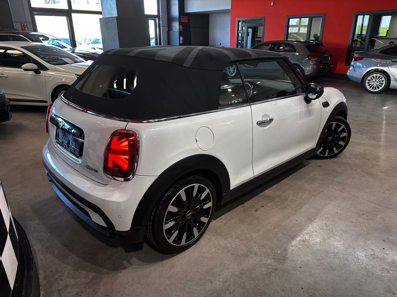 Foto Mini One 6