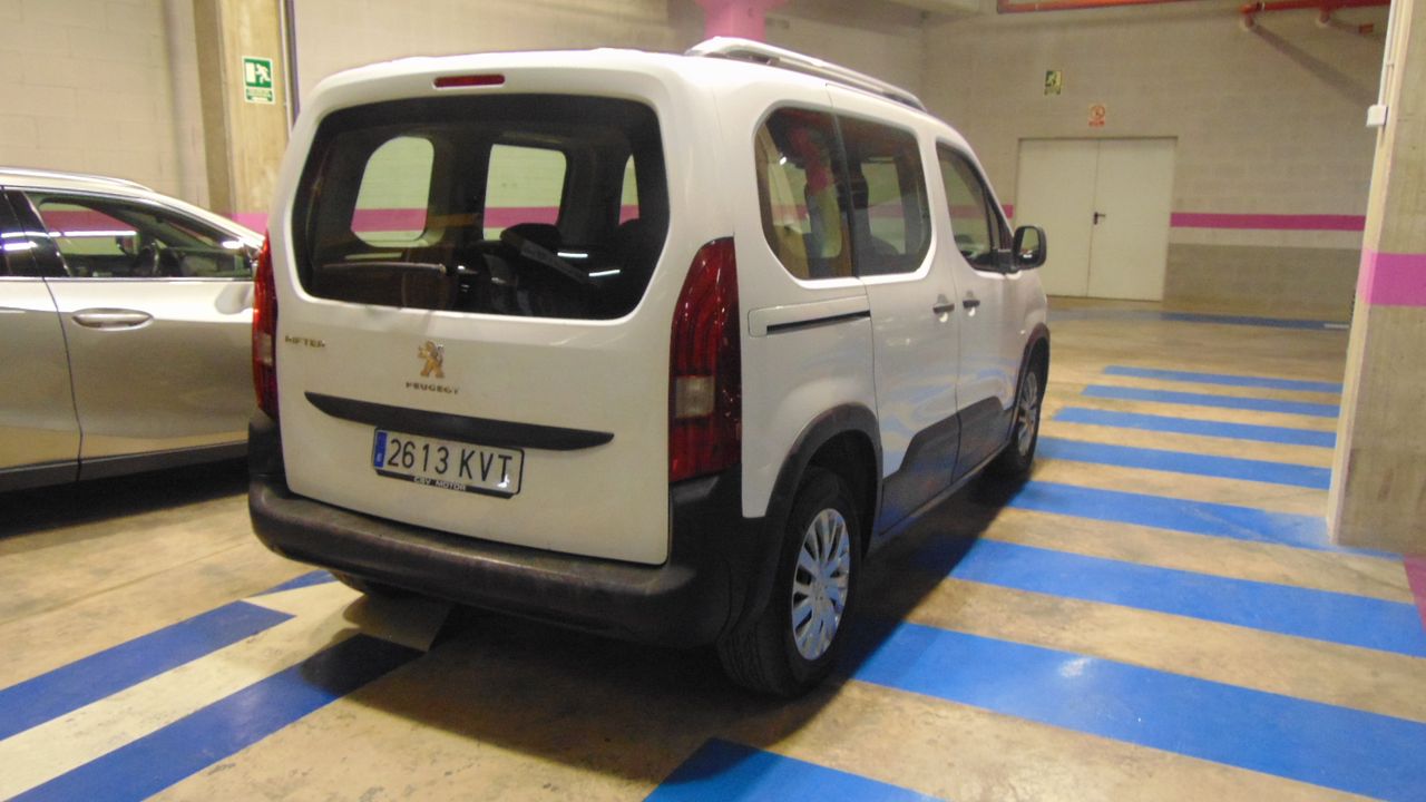 Foto Peugeot Rifter 4