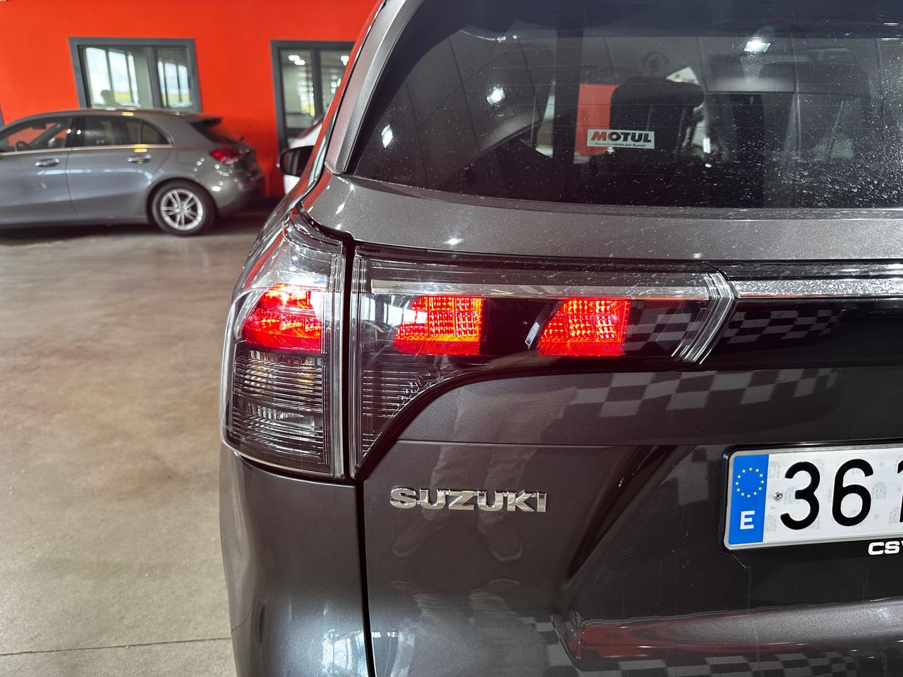 Foto Suzuki S-Cross 21