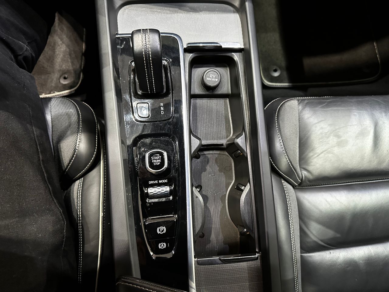 Foto Volvo V60 24