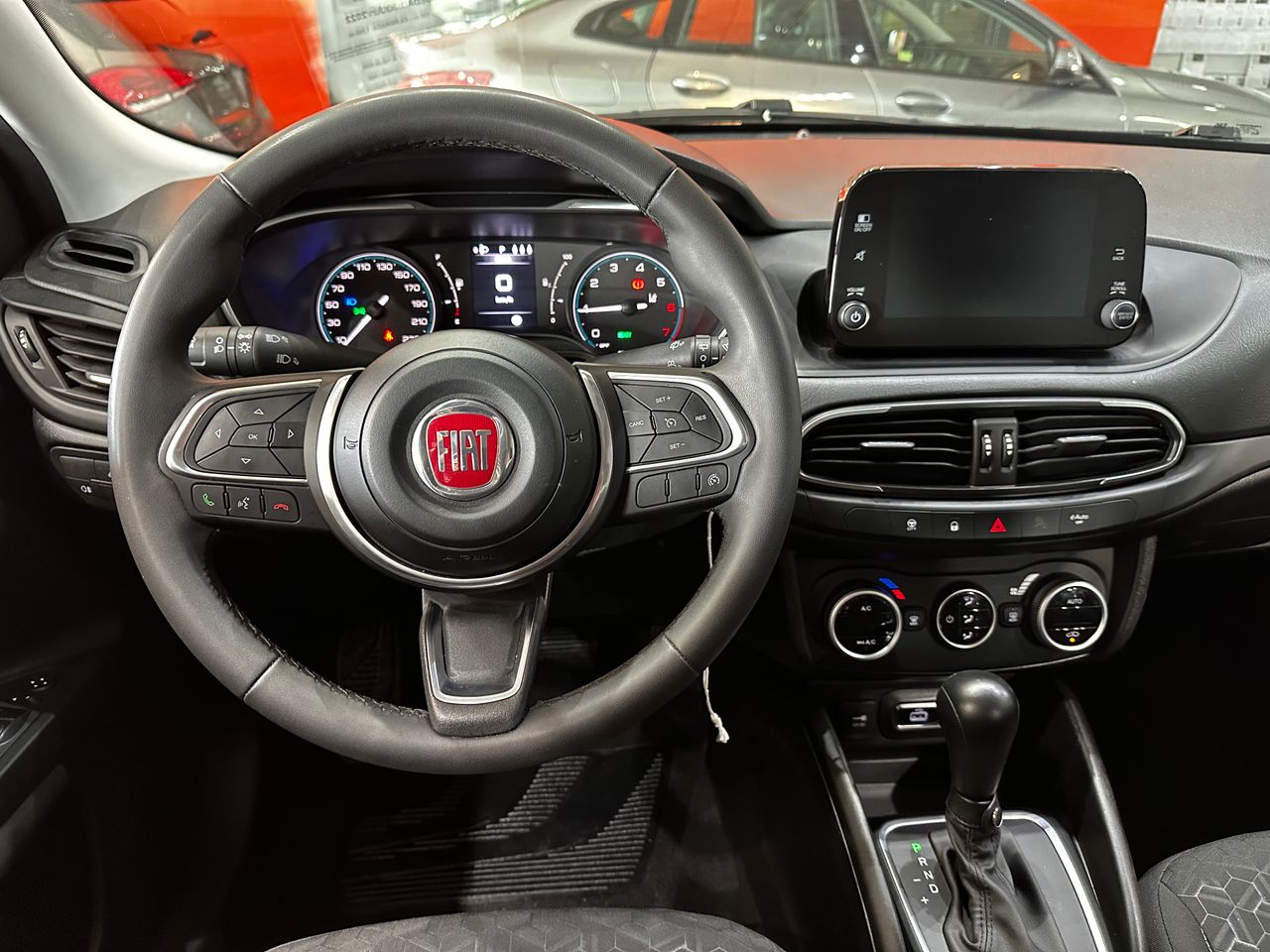 Foto Fiat Tipo 12
