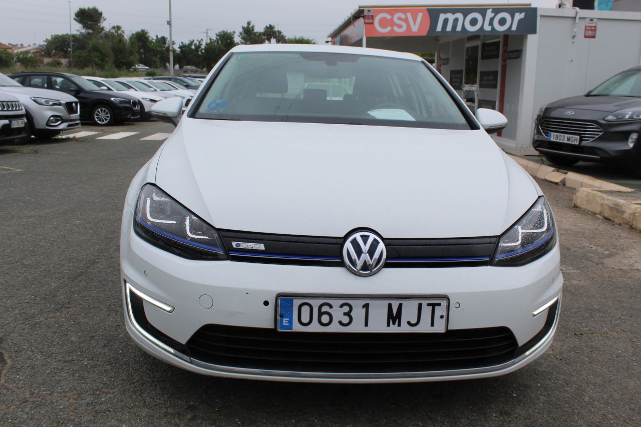 Foto Volkswagen Golf 8