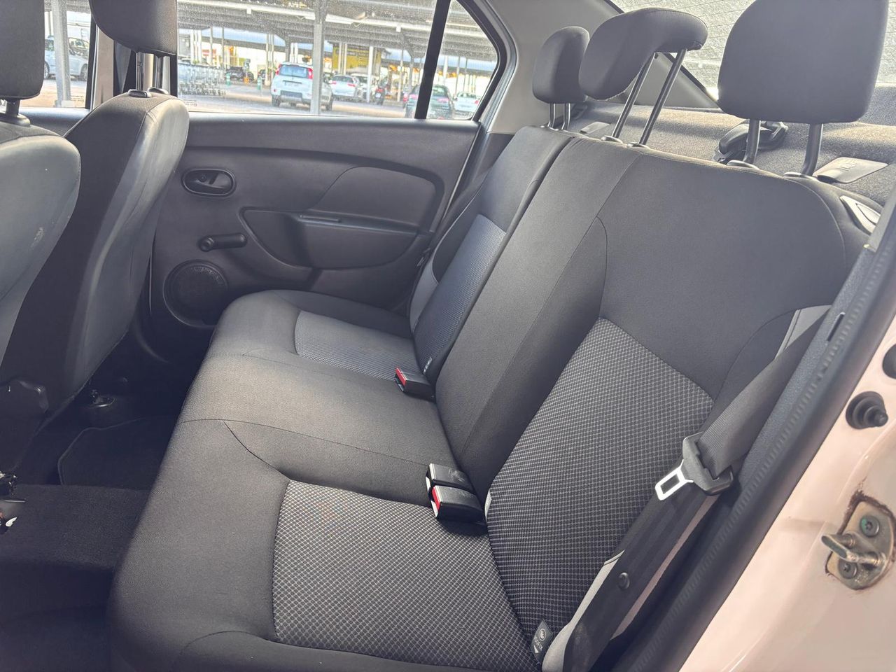 Foto Dacia Logan 9