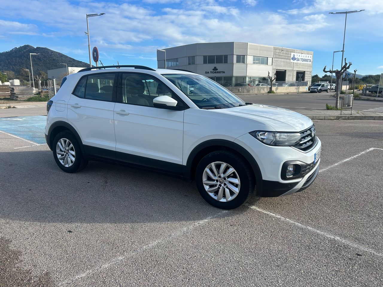 Foto Volkswagen T-Cross 1