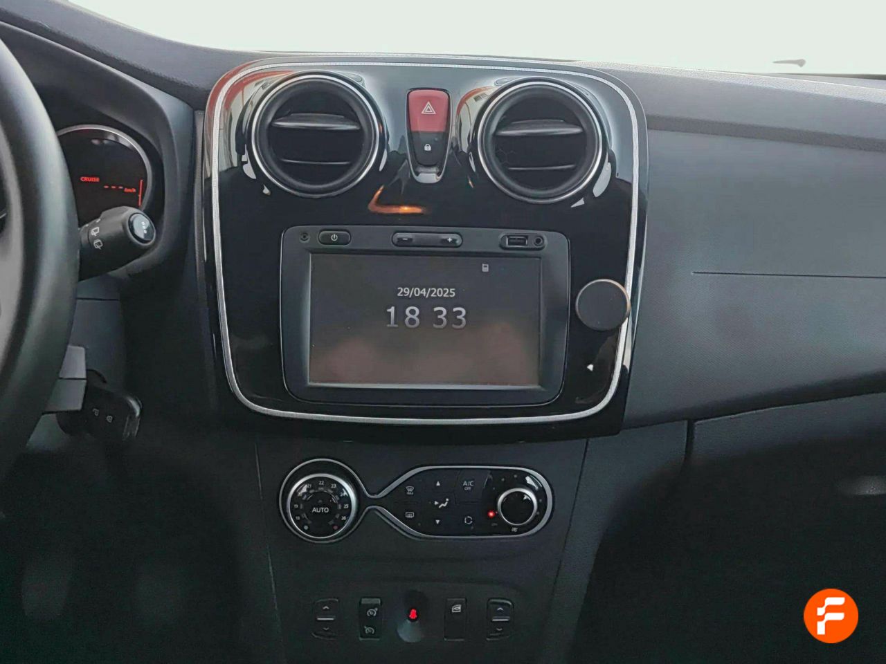 Foto Dacia Sandero 13