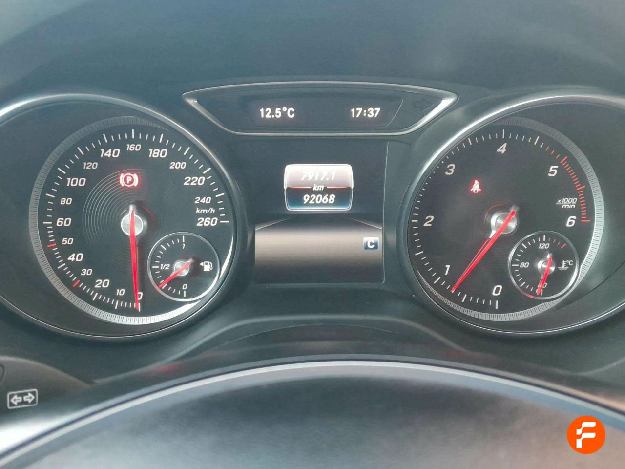 Foto Mercedes-Benz Clase GLA 14
