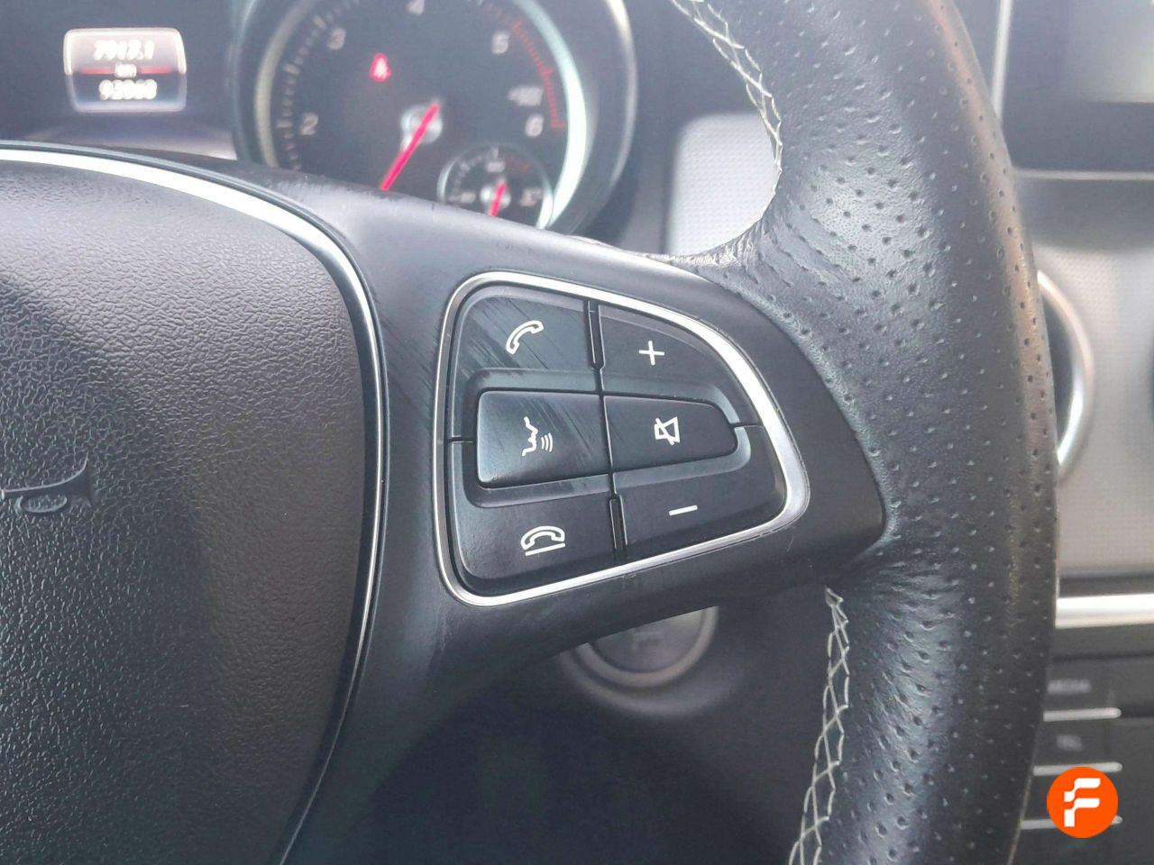 Foto Mercedes-Benz Clase GLA 18