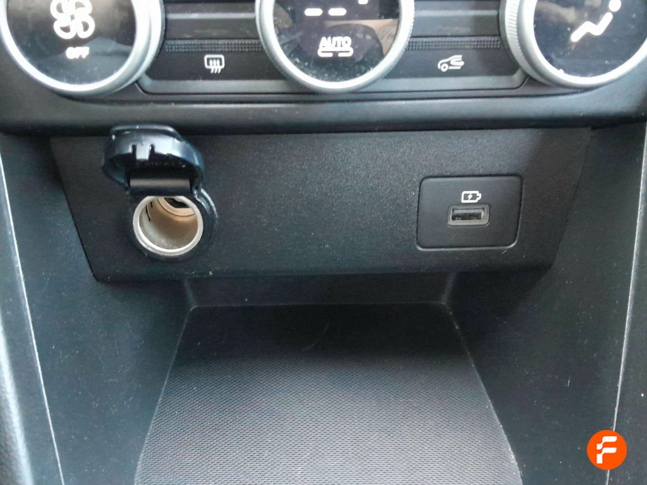 Foto Dacia Sandero 28