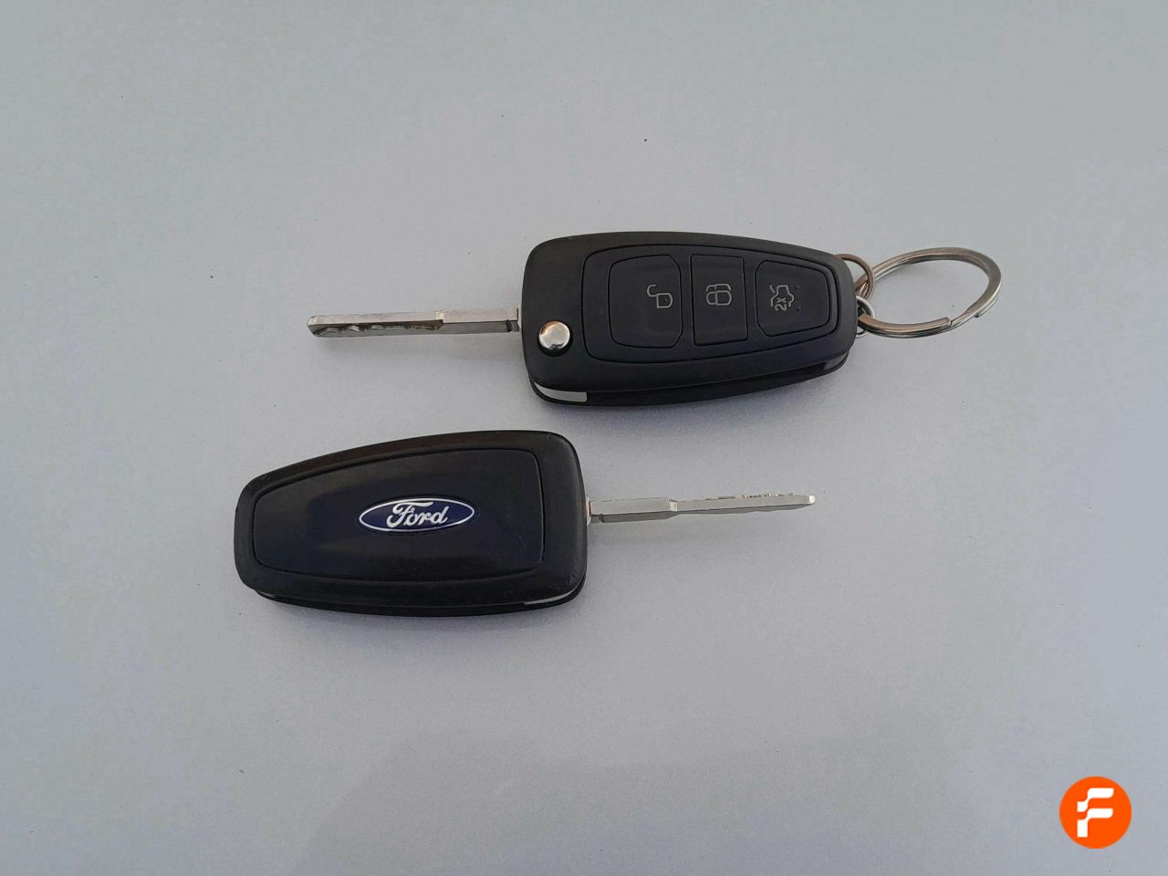 Foto Ford C-Max 28