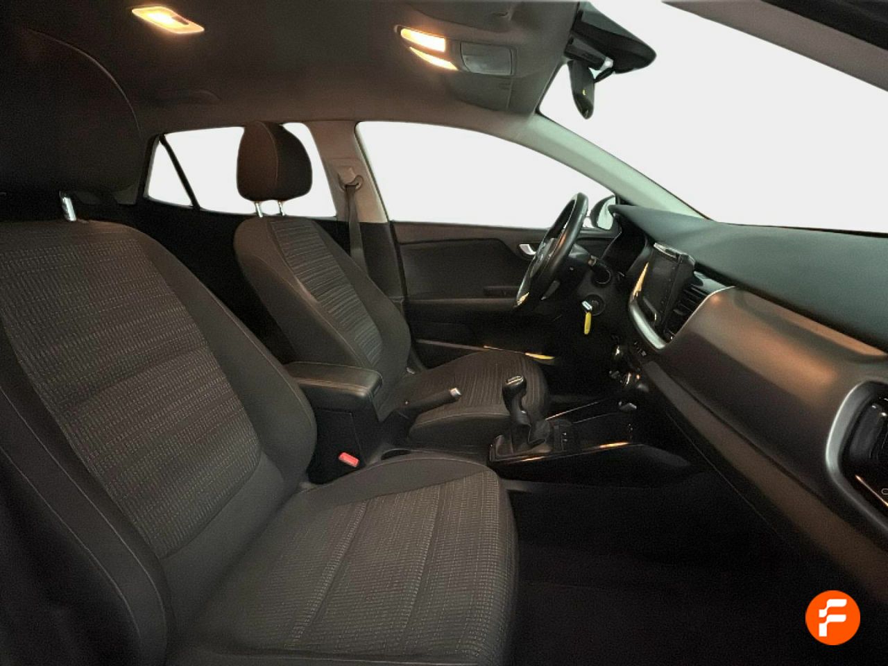 Foto Kia Stonic 8
