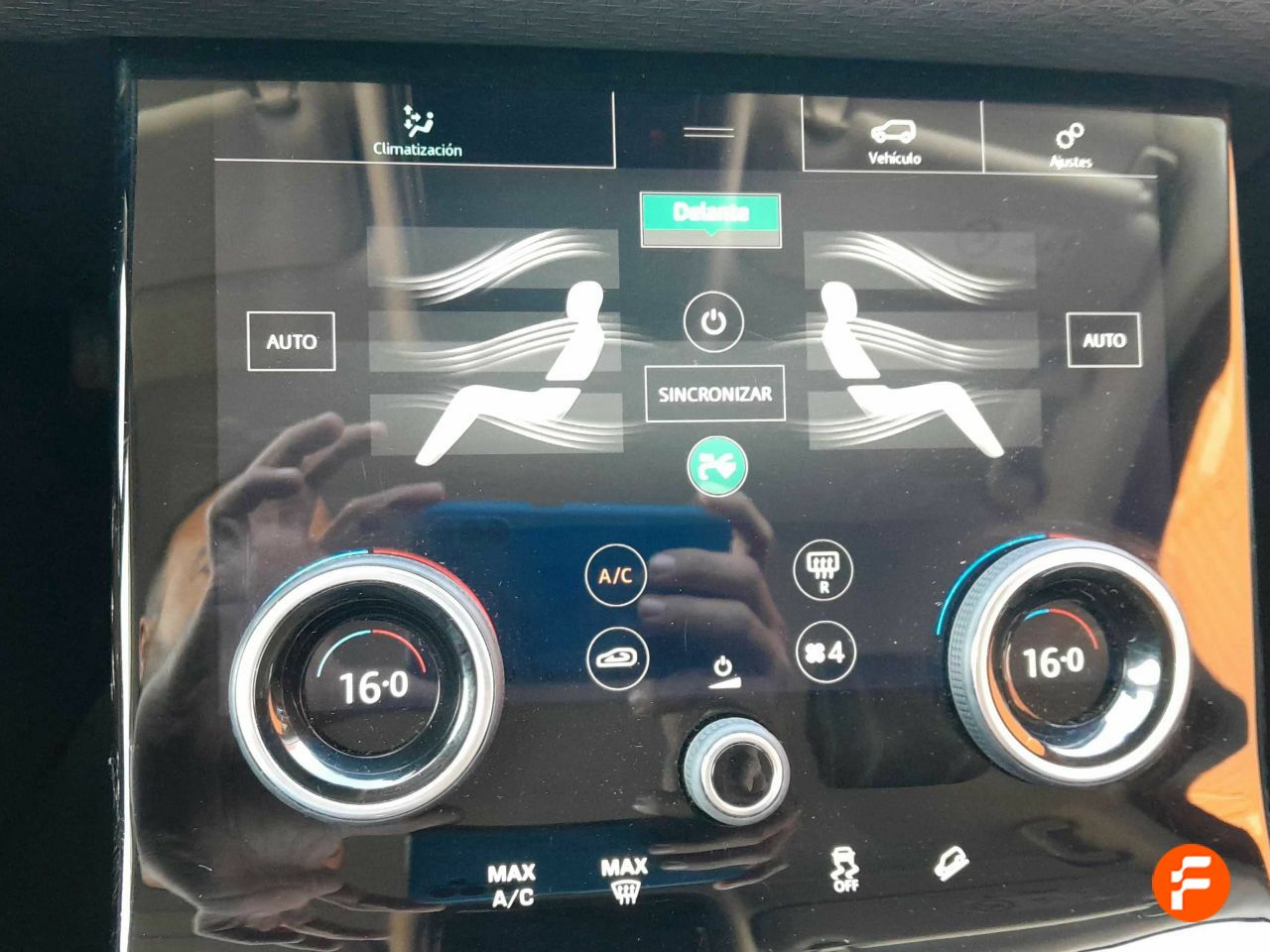 Foto Land-Rover Range Rover Velar 16