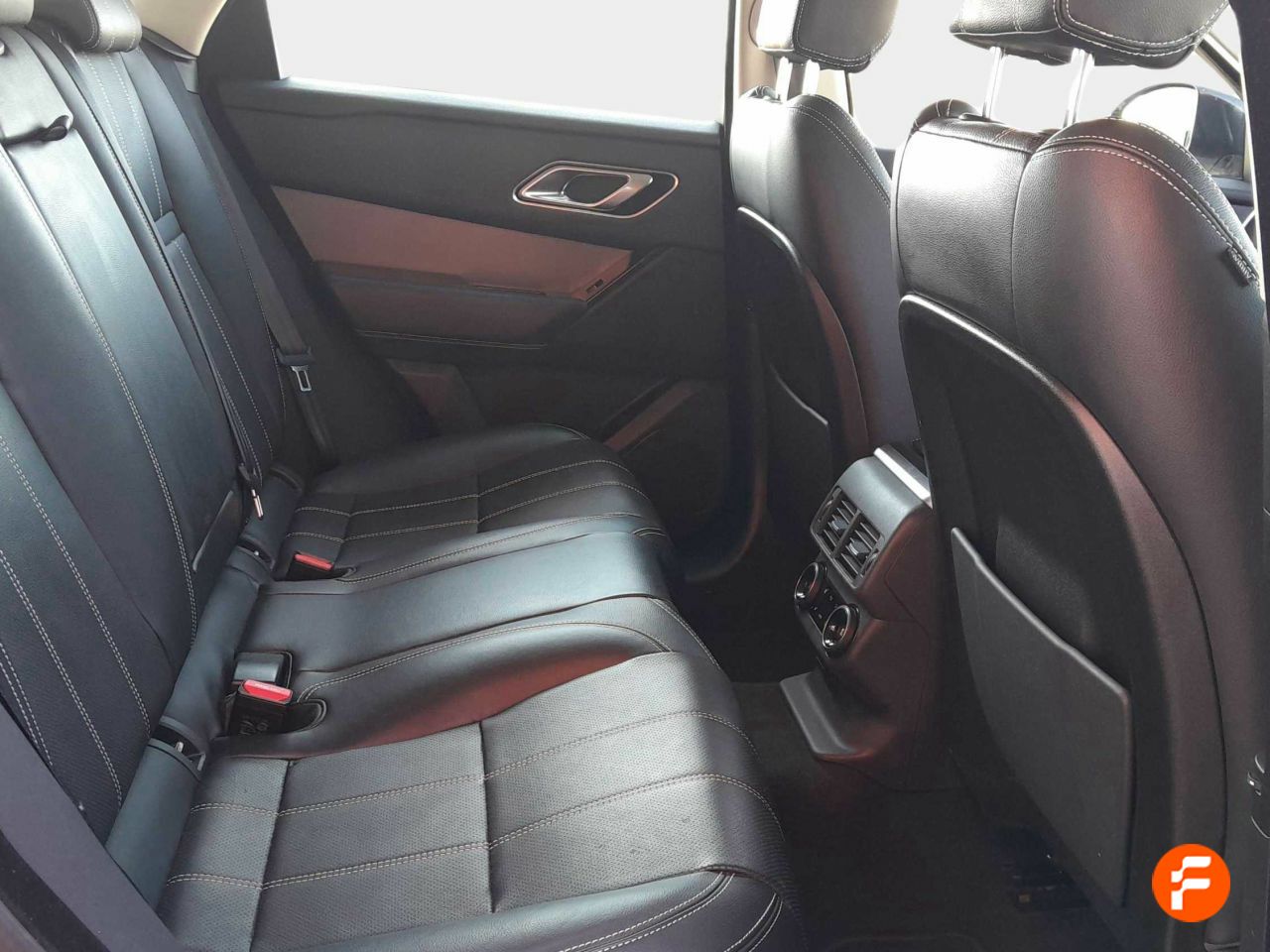 Foto Land-Rover Range Rover Velar 25