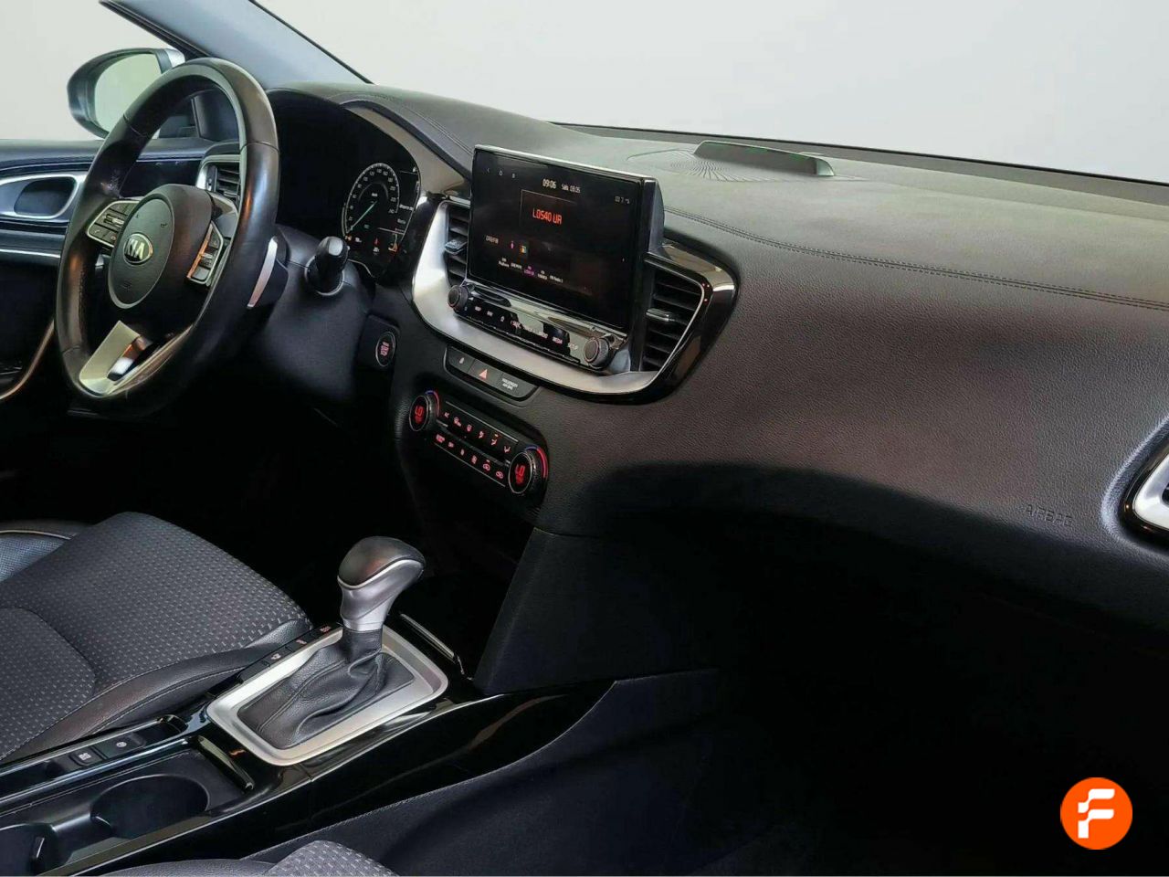 Foto Kia XCeed 11