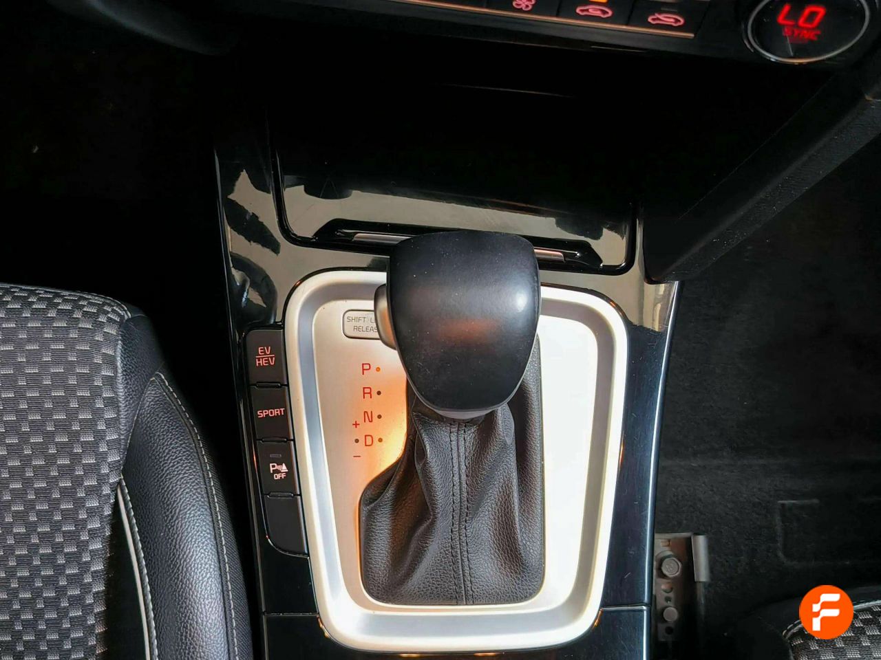 Foto Kia XCeed 20