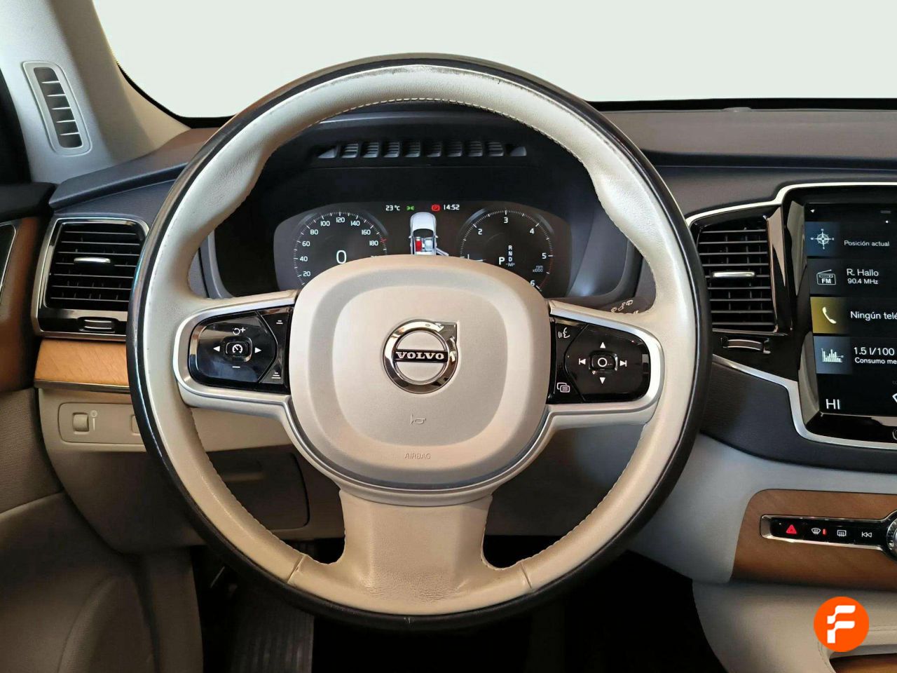 Foto Volvo XC90 11