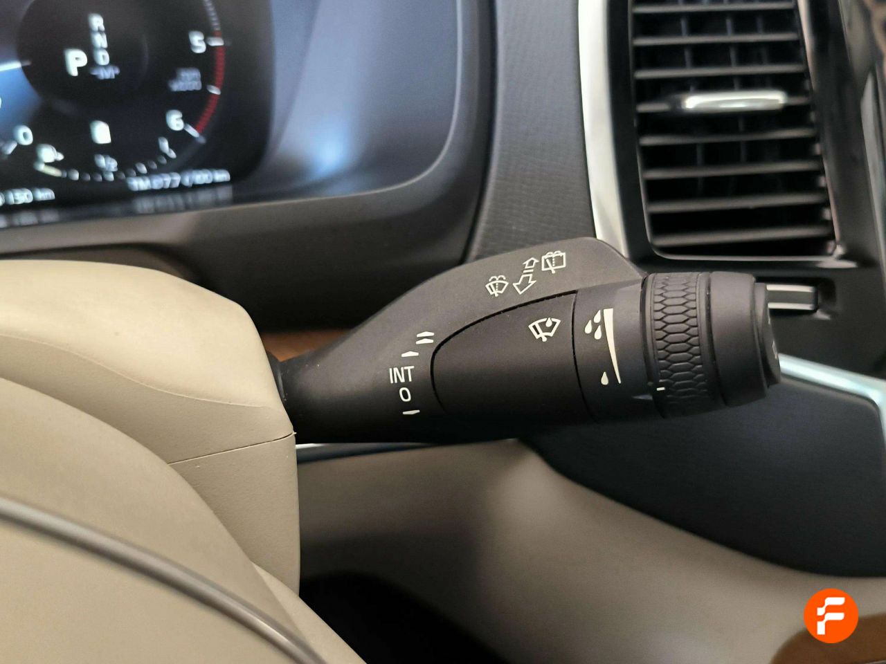 Foto Volvo XC90 14