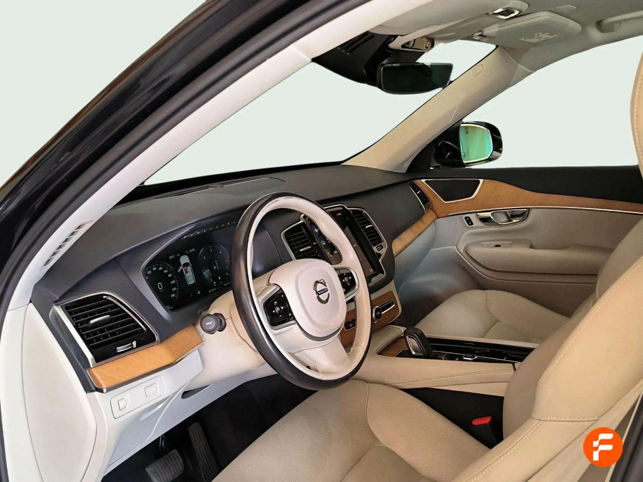 Foto Volvo XC90 25