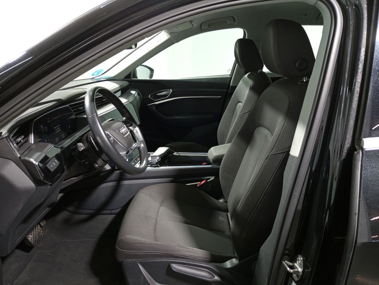 Foto Audi E-tron 8