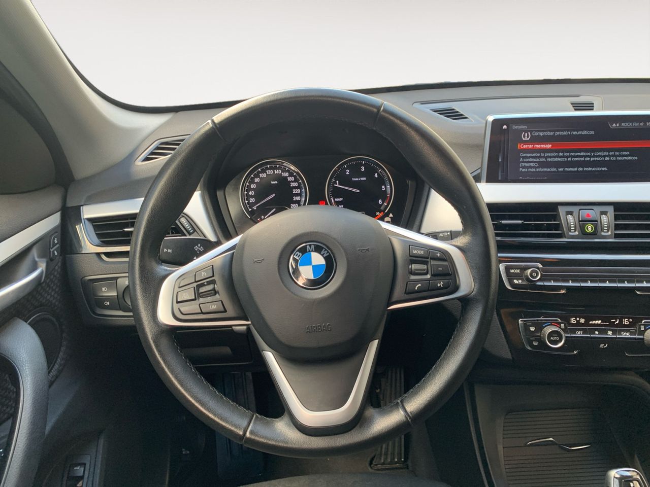 Foto BMW X1 7