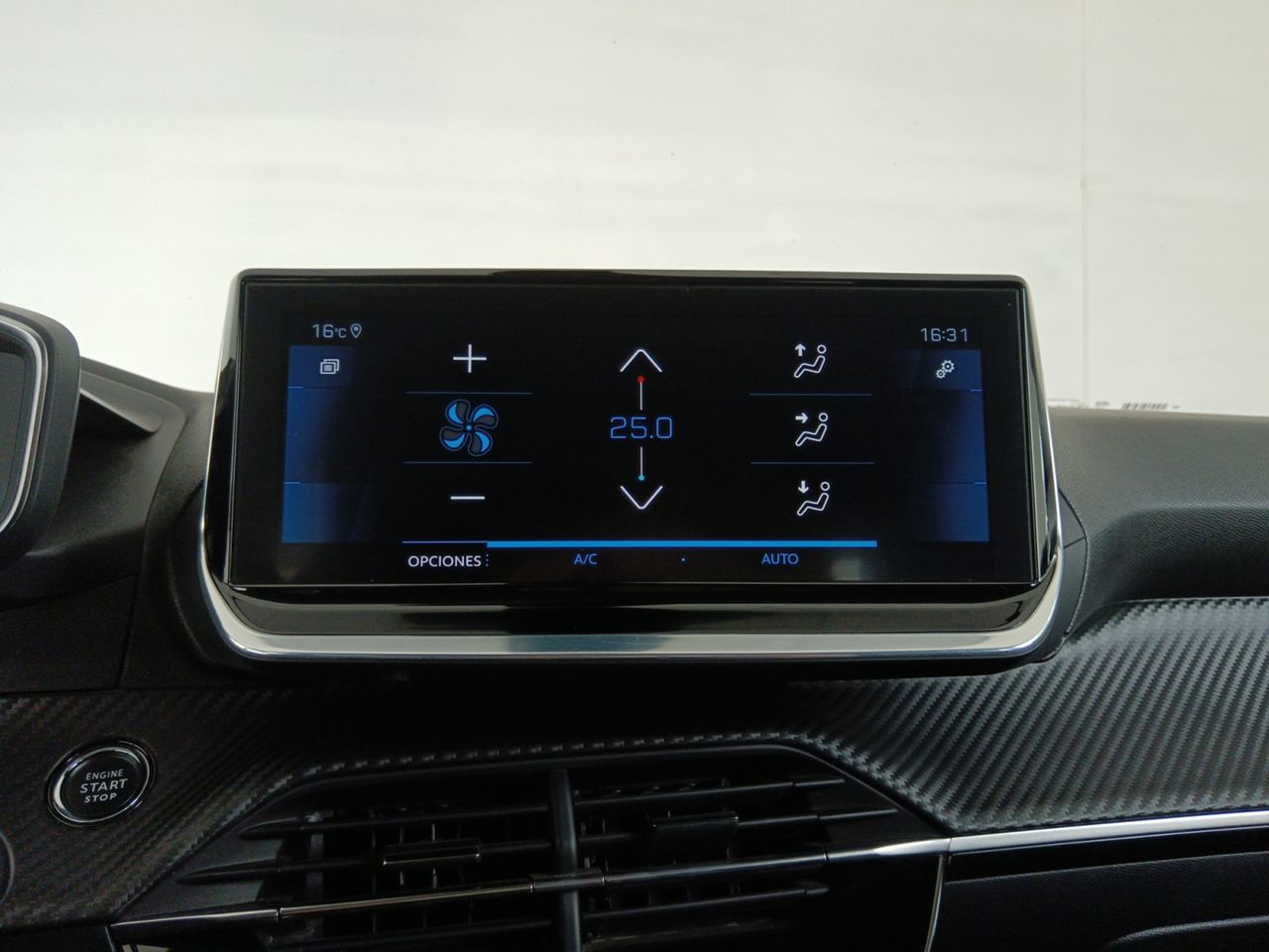 Foto Peugeot 2008 19