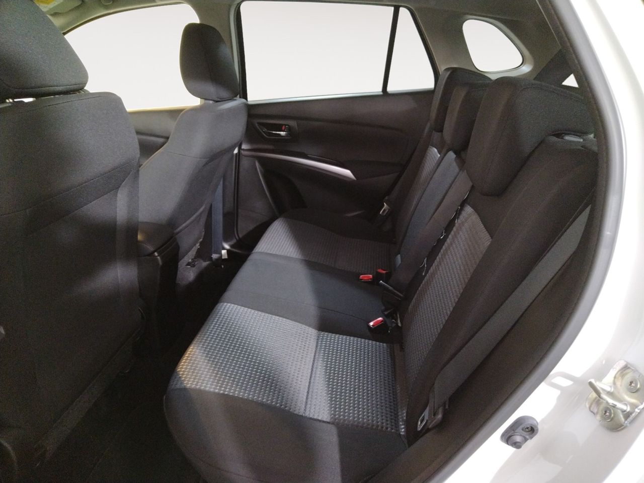 Foto Suzuki S-Cross 9