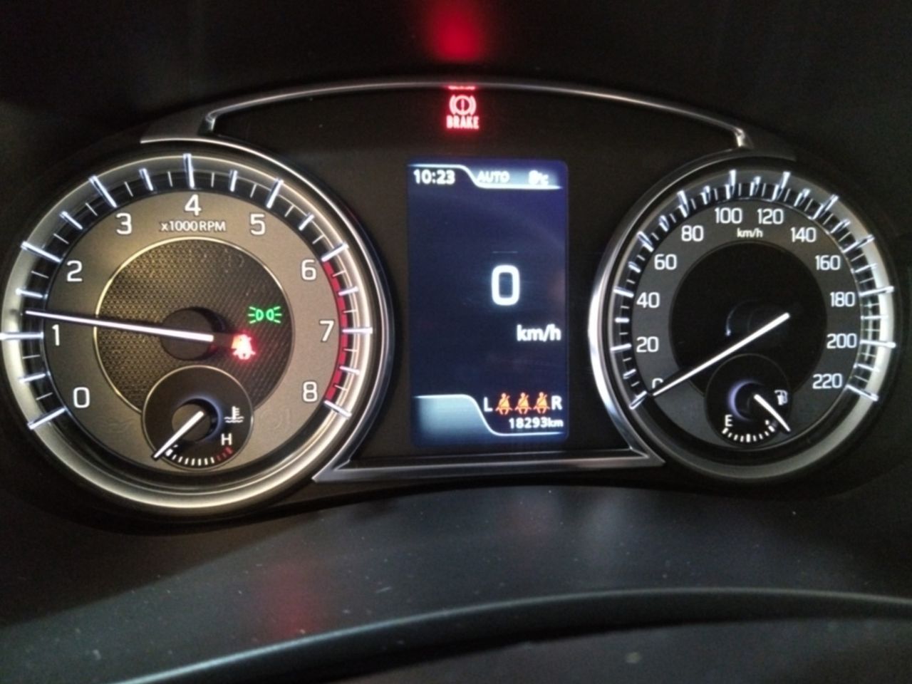 Foto Suzuki S-Cross 12