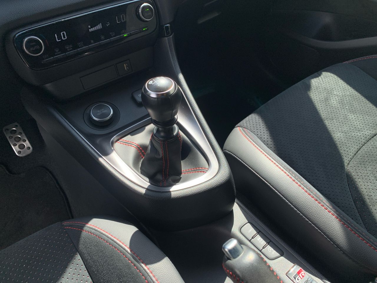 Foto Toyota Yaris 12